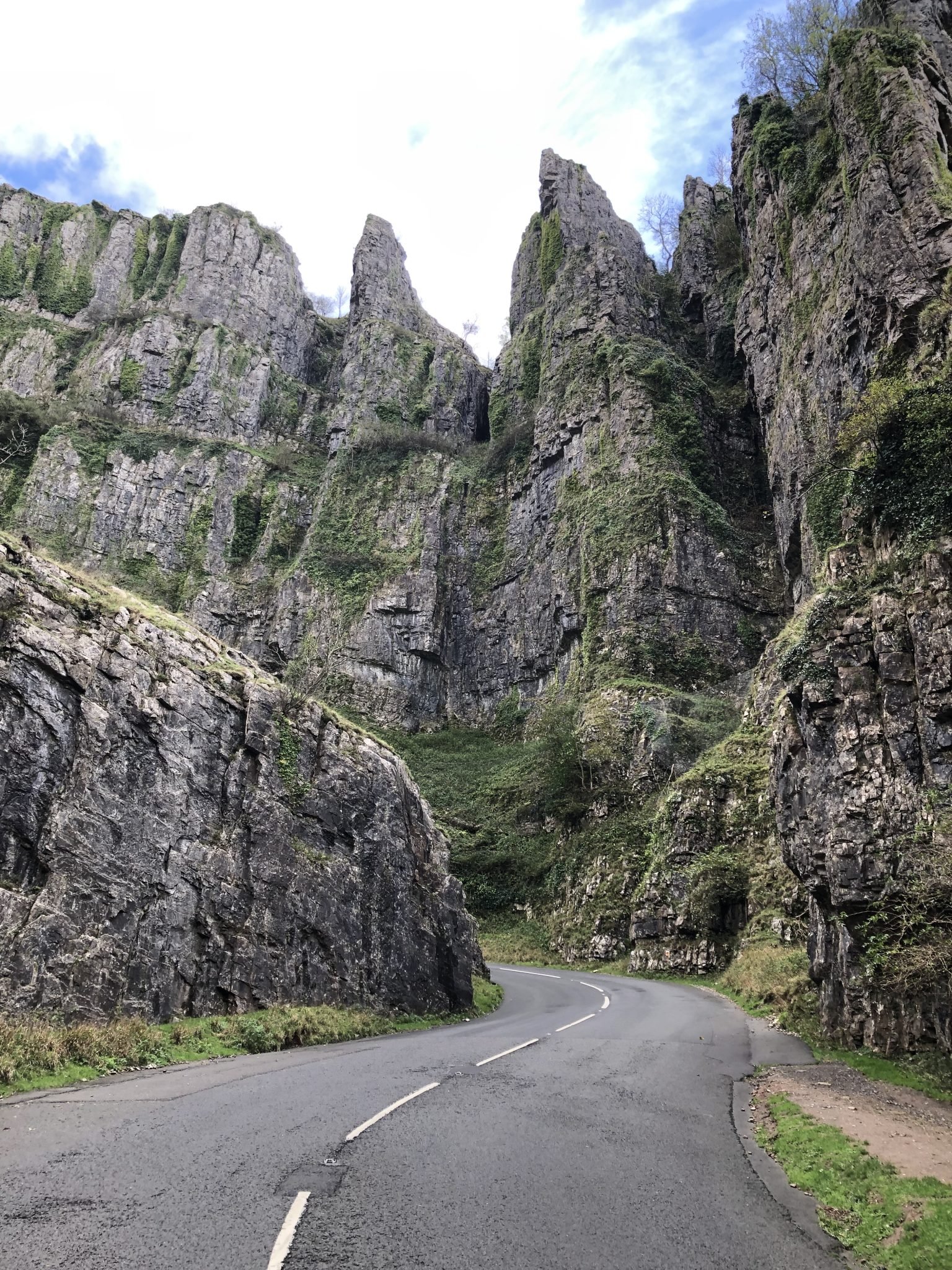 cheddar-gorge-circular-walk-somerset-family-adventures